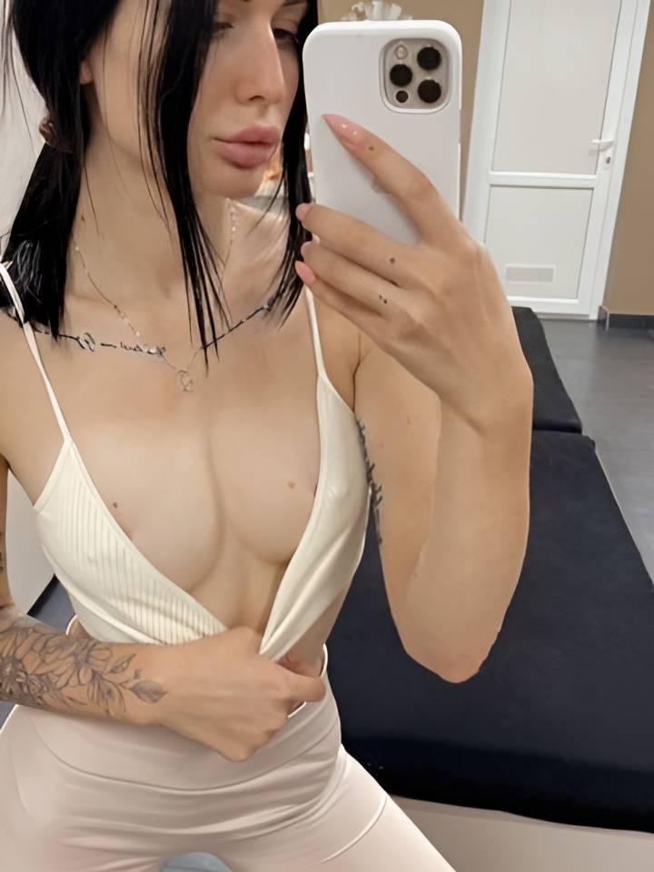 Индивидуалка Адель, доступна для личного знакомства от 10000 руб