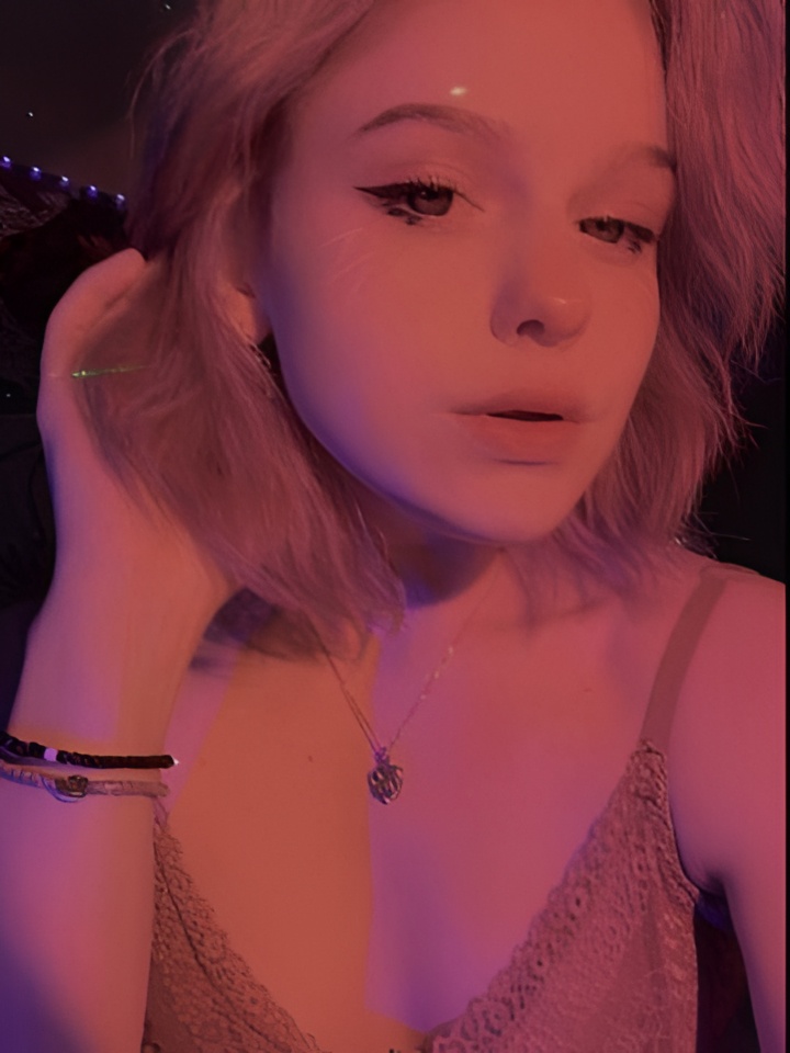 Индивидуалка Аврора, доступна для личного знакомства от 3000 руб