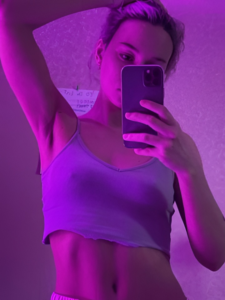 Индивидуалка Аврора, доступна для личного знакомства от 3000 руб