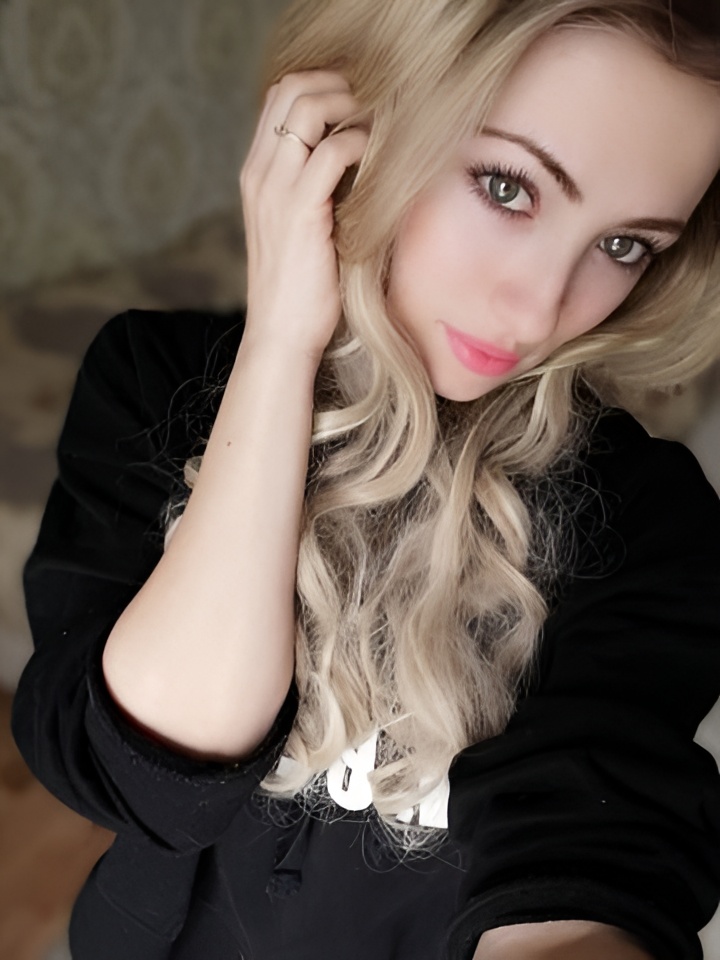 Оксана привлекальеная девушка из Хабаровска цена от 2500 руб