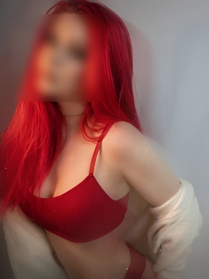 Виктория привлекальеная девушка из Хабаровска цена от 2500 руб