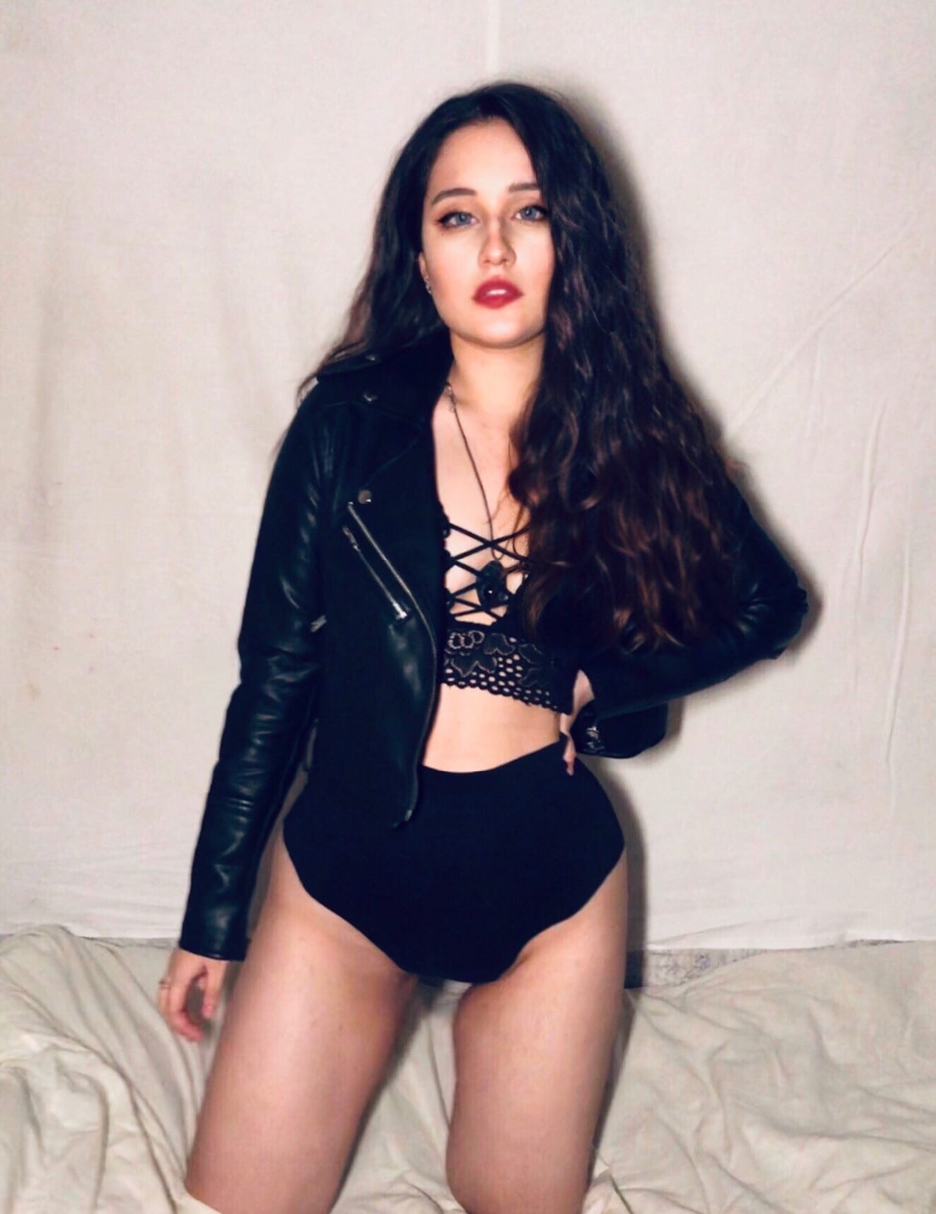 Марина привлекальеная девушка из Хабаровска цена от 3500 руб